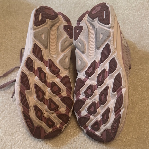 Hoka Women's Dusty Pink Running Shoes - Picture 2 of 5